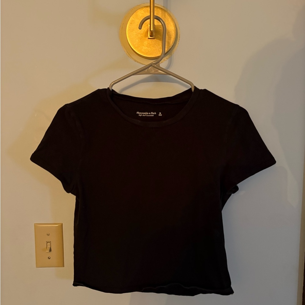 Abercrombie & Fitch Black Short Sleeve Tee